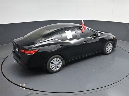 Used 2025 Nissan Sentra S image 41