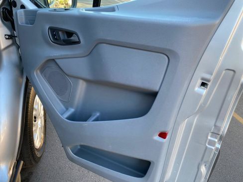 Used 2017 Ford Transit 350 XLT RWD image 32