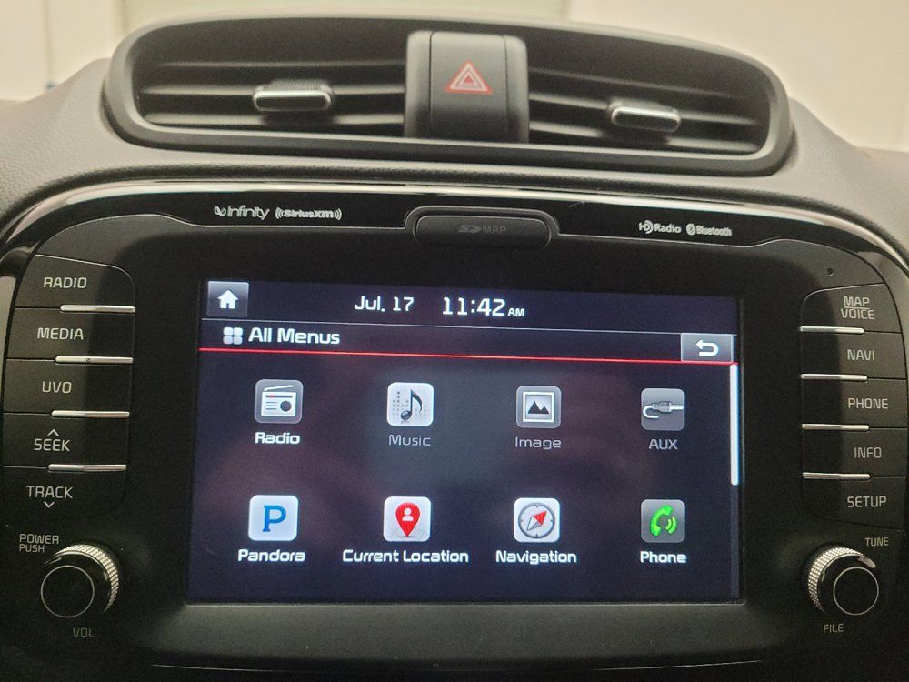 Used 2015 Kia Soul + FWD image 25
