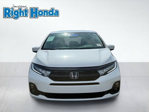 Certified 2026 Honda Odyssey EX-L image 7