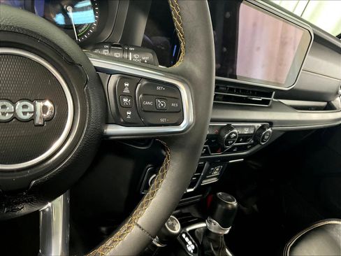 Used 2024 Jeep Wrangler Sahara w/ Technology Group image 23