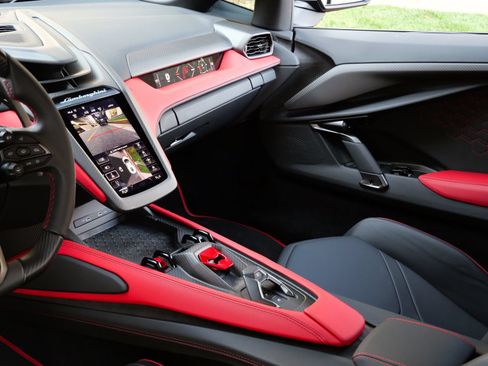 Used 2024 Lamborghini Revuelto AWD/4WD image 28