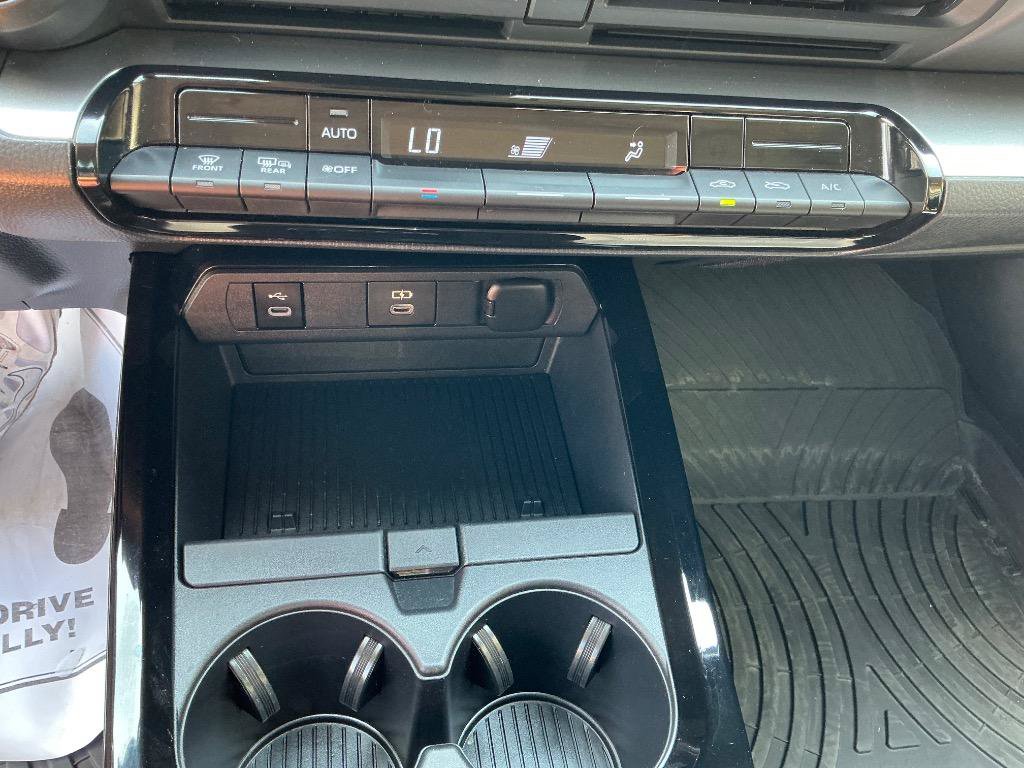 Used 2023 Toyota Prius LE FWD image 21
