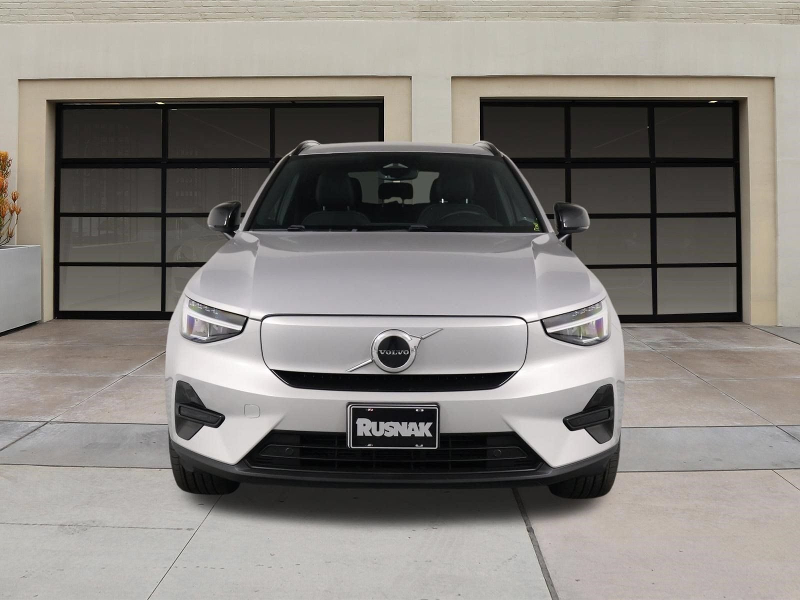 Certified 2023 Volvo XC40 Recharge Core w/ Protection Package Premier AWD/4WD image 6