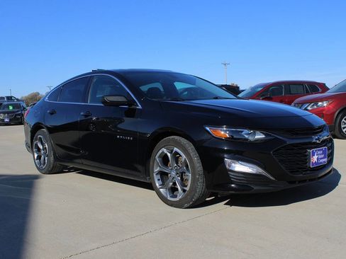 Used 2019 Chevrolet Malibu RS image 3