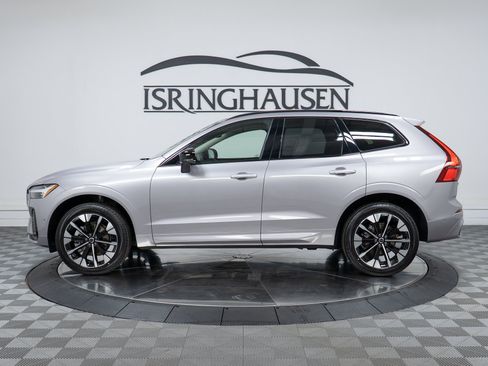 New 2026 Volvo XC60 B5 Plus w/ Climate Package AWD/4WD image 8
