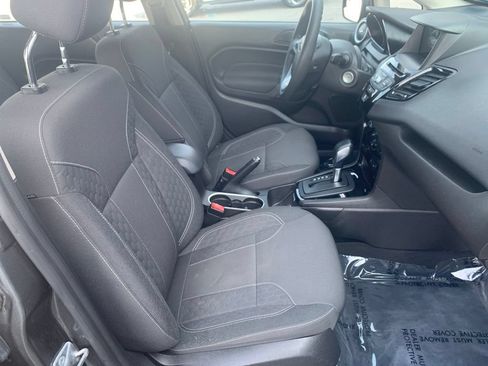 Used 2018 Ford Fiesta SE w/ Equipment Group 201A FWD image 18