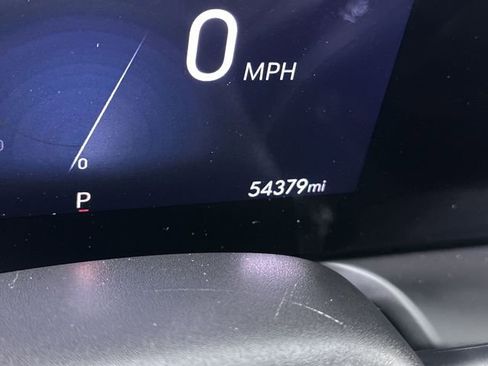 Used 2024 Buick Encore GX Sport Touring image 12