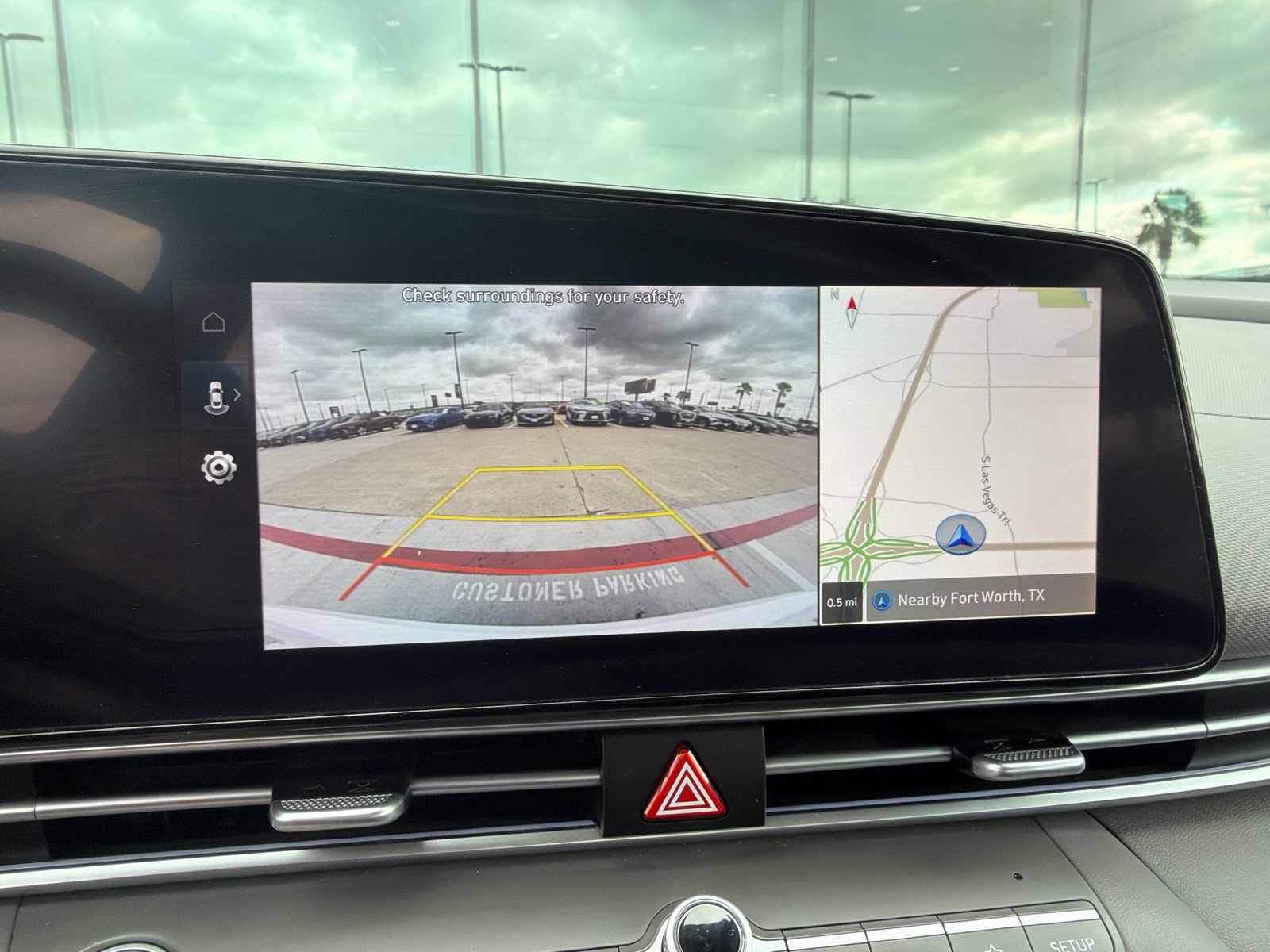 Used 2024 Hyundai Elantra SEL FWD image 16