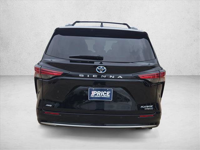 Used 2022 Toyota Sienna Platinum AWD/4WD image 7