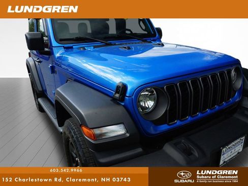 Used 2025 Jeep Wrangler Sport AWD/4WD image 33