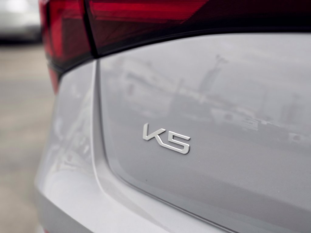 Used 2025 Kia K5 GT FWD image 12