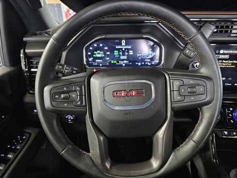 Used 2025 GMC Sierra 2500 AT4 w/ AT4 Premium Plus Package image 29