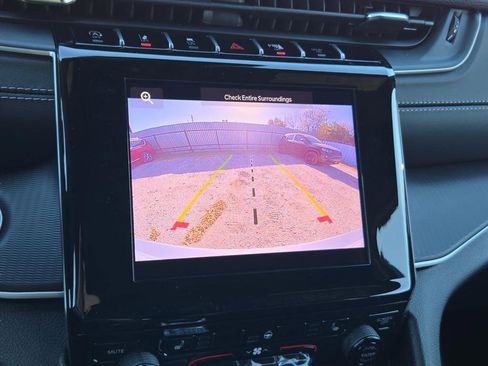 New 2025 Jeep Grand Cherokee Altitude RWD image 35
