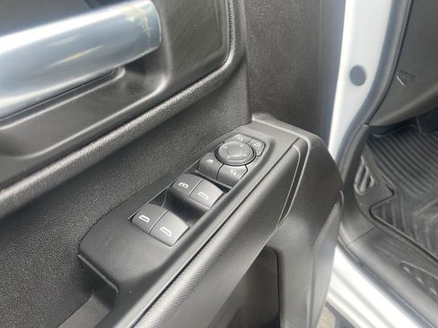 Used 2025 Chevrolet Silverado 2500 Custom w/ Custom Value Package image 23