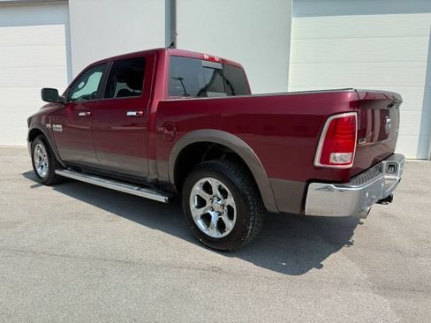 Used 2017 RAM 1500 Laramie w/ Convenience Group AWD/4WD image 5