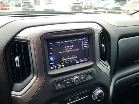 Used 2024 Chevrolet Silverado 1500 Custom image 25