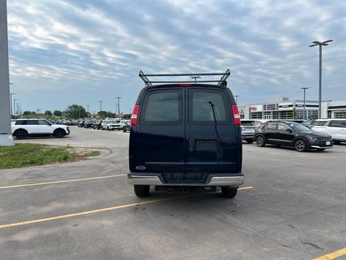 Used 2019 Chevrolet Express 2500 w/ Driver Convenience Package RWD image 8