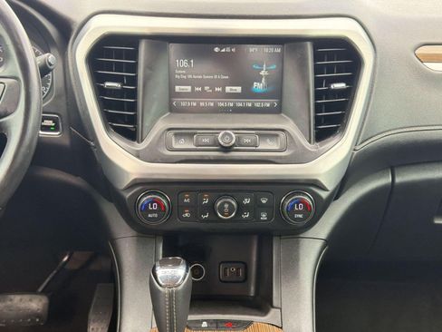 Used 2017 GMC Acadia SLE FWD image 23