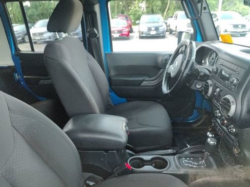 Used 2015 Jeep Wrangler Unlimited Sport w/ Quick Order Package 24S AWD/4WD image 26
