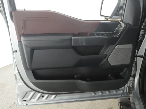 Used 2022 Ford F150 Lariat image 13