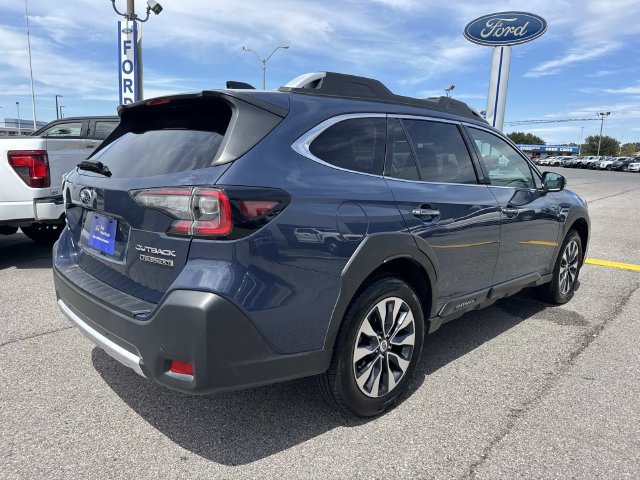 Used 2023 Subaru Outback Touring XT AWD/4WD image 5