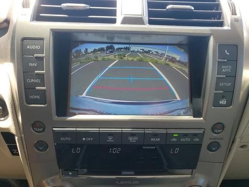 Used 2015 Lexus GX 460 w/ Premium Package AWD/4WD image 20