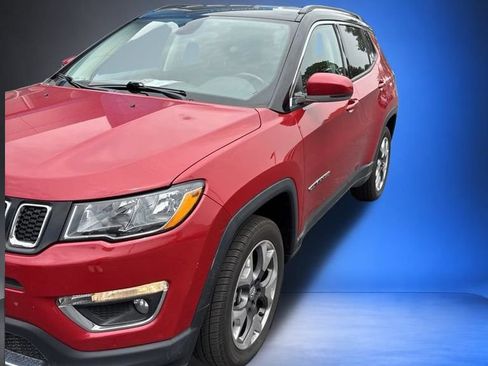Used 2020 Jeep Compass Limited AWD/4WD image 2