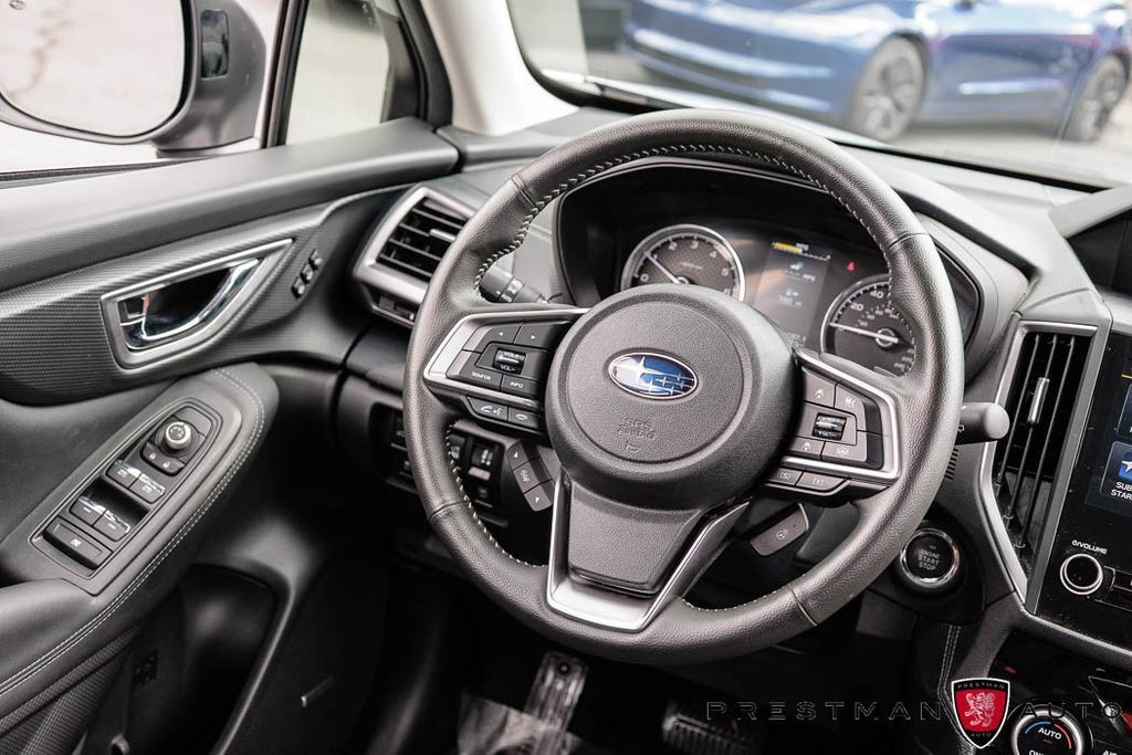 Used 2024 Subaru Forester Touring AWD/4WD image 39