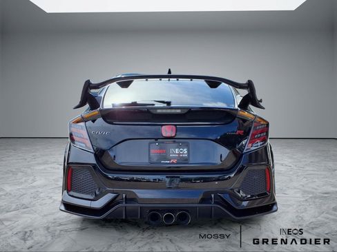 Used 2019 Honda Civic Type R image 6