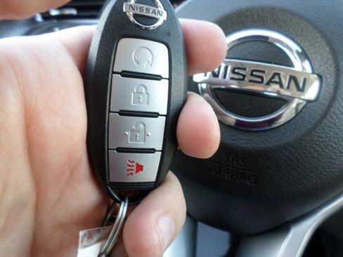 Used 2022 Nissan Rogue Sport SL w/ Premium Package AWD/4WD image 14