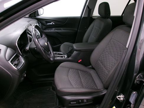 Used 2020 Chevrolet Equinox LT image 9