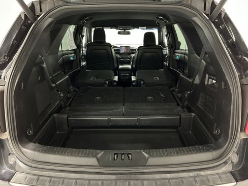 Used 2020 Ford Explorer Limited AWD/4WD image 35