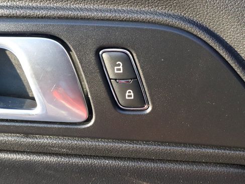 Used 2022 Ford Mustang Premium image 16