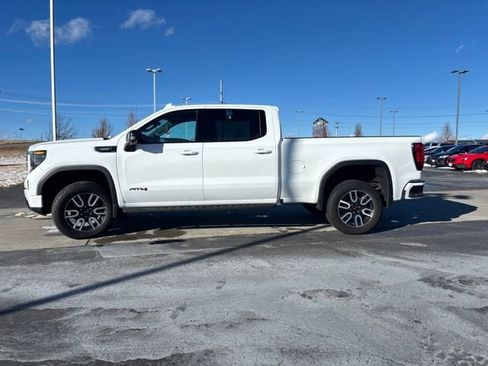 Used 2024 GMC Sierra 1500 AT4 w/ Technology Package AWD/4WD image 6