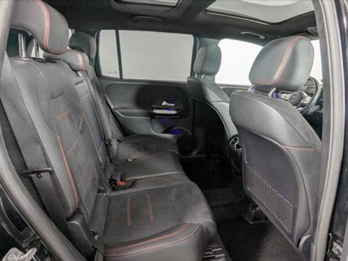 Used 2023 Mercedes-Benz GLB 250 4MATIC image 22