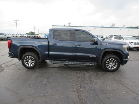 Certified 2020 GMC Sierra 1500 AT4 w/ AT4 Premium Package AWD/4WD image 4