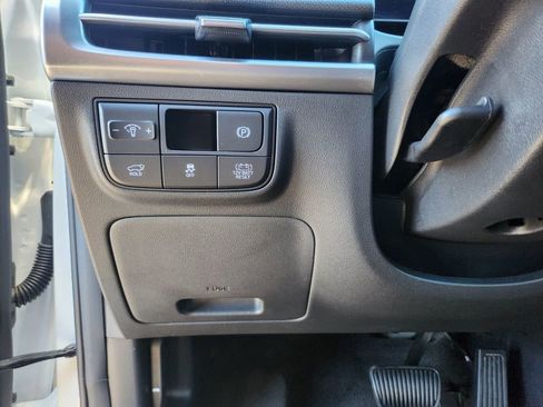 Certified 2025 Hyundai Tucson SEL image 30