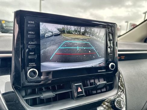 Used 2022 Toyota Corolla LE image 26