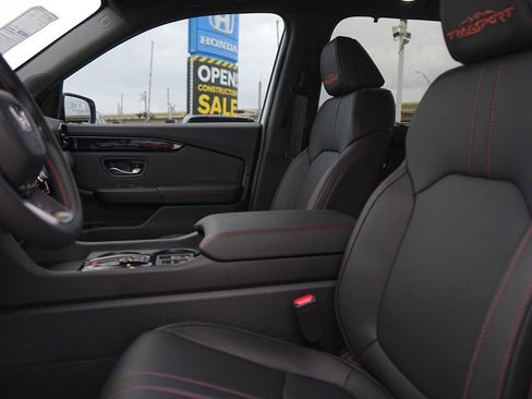 New 2025 Honda Pilot TrailSport image 11