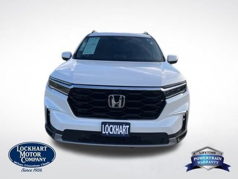 Used 2025 Honda Pilot Elite image 2