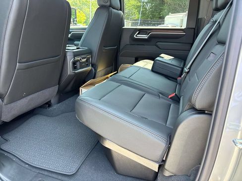 New 2026 GMC Sierra 3500 Denali w/ Denali Reserve Package AWD/4WD image 7