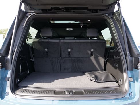 New 2026 Jeep Grand Wagoneer Limited image 13