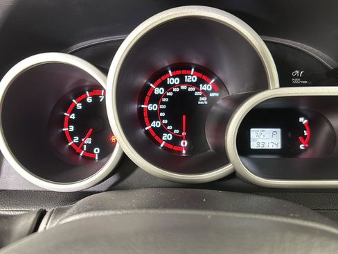 Used 2009 Toyota Matrix S AWD/4WD image 3