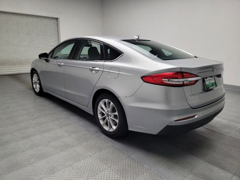 Used 2020 Ford Fusion SE image 5