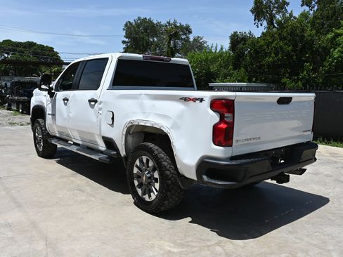 Used 2024 Chevrolet Silverado 2500 Custom w/ Custom Value Package AWD/4WD image 6