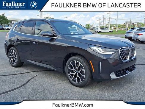 Certified 2025 BMW X3 xDrive30i w/ Premium Package image 1