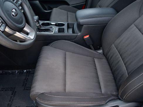 Used 2020 Kia Sportage LX FWD image 8