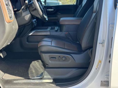 Used 2023 Chevrolet Silverado 2500 High Country image 13