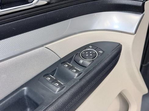 Used 2018 Ford Explorer FWD image 9